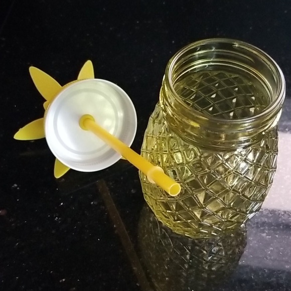 NEWπYellow πPineappleπ16oz Glass Drinking Cup! - Picture 4 of 8
